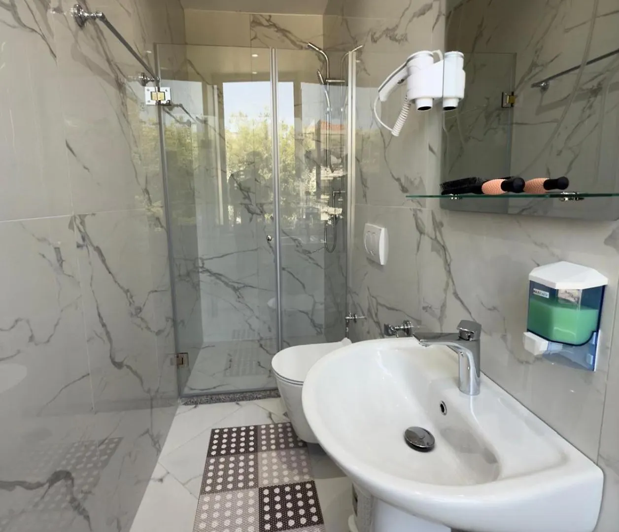 Bar Hotel Mokador Shkodër Arnavutluk